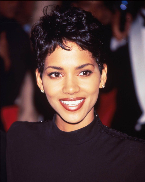 halle berry pixie haircut  90s hair inspiration